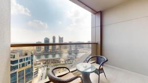 Primestay - Canal View Studio in Elite Downtown