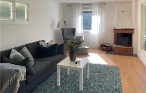 Beautiful Home In Färjestaden With Wifi