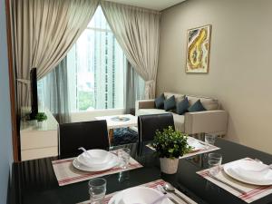 Soho Suites KLCC by Minsha