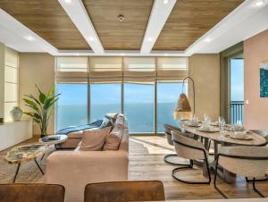 Lux 4BHK with Full Ocean Views, Great location, JBR