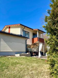 Cozy Holiday Home with Outside Jacuzzi and Sauna - Ubytování bez kategorie ve městě Espoo