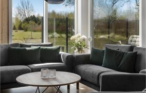 Stunning Home In Væggerløse With Wifi