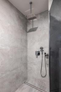 F-Apartments - City Center with Fireplace, Contactless