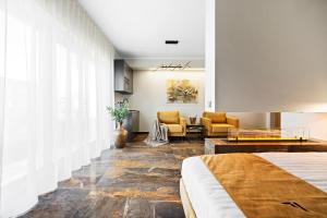 F-Apartments - City Center with Fireplace, Contactless