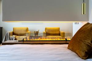 F-Apartments - City Center with Fireplace, Contactless