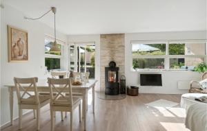 2 Bedroom Beautiful Home In Vejby