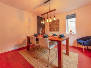 Cottage Retreat - Fireplace Garden nr Ironbridge - Pass the Keys