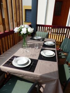 Appartements Le 206 Appartement Moderne et Cosy-Terrasse -Centre-Parking-Wifi : photos des chambres