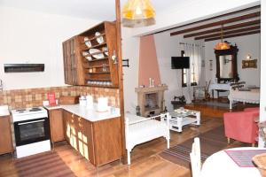 Cozy Rustic Studio In Neohori