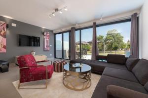 Casa Levant by Briskva