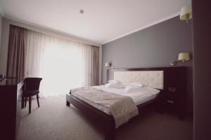 Double Room with Lake View room in Hotel Helen
