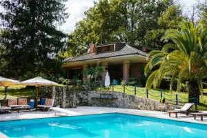 Villa nel bosco con piscina - Blera