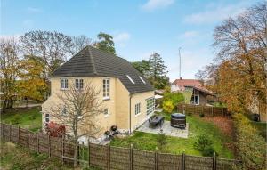 Lovely Home In Væggerløse With Wifi