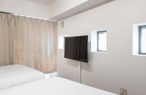 Higashi-Shinjuku 1012