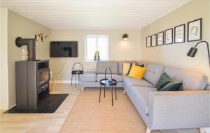 Gorgeous Home In Askø With Kitchen