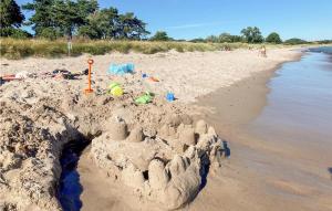 1 Bedroom Nice Home In Ystad