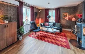 2 Bedroom Gorgeous Home In Lönsboda