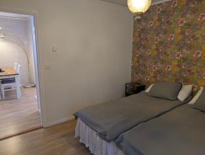 Hel stuga nära Vindelälven i Lappland