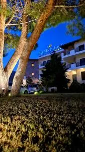 PARNIS PALACE Hotel Suites - Grammatiko