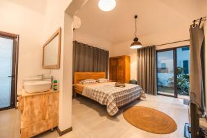 Luxurious 4-Bedroom Villa with Sea View - HA496