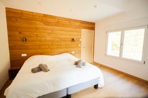 Chalets chalet la forgerie Piscine Jacuzzi Cinema : photos des chambres