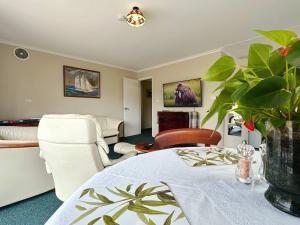 Kings Corner - 5min to CBD & 20min to Airport