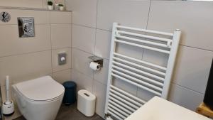 Exclusives Loft, Klimaanlage, Parkplatz, Netflix & Disney, DominosPizza, Wallbox