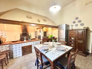 Villa Primula by PosarelliVillas