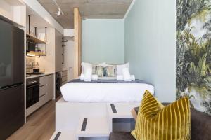 Modern Studio at Eighty2 on M Sea Point