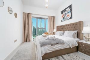 Stunning 2BR Burj Khalifa View Apartment