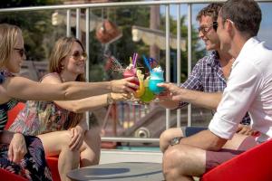 Campings Camping 5 etoiles - Parc aquatique - eeiade : photos des chambres