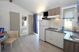 Campings Camping 5 etoiles - Parc aquatique - eeiade : photos des chambres