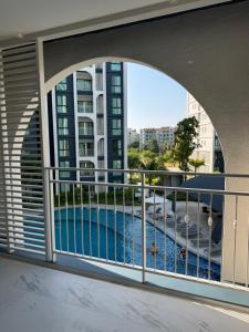 The Title Halo1 2BD by MILL