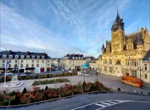 L'hôtel de Ville - 贡比涅