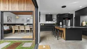 Beautifully Renovated Period Property Walking Distance To Cbd - Carrington