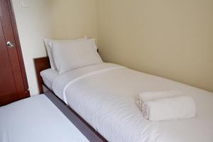 2BR Apartment with City View at Marina Ancol By Travelio