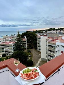 Comarruga Seaside Bliss Apartment, 100m to beach