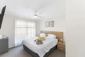 Morview Holiday Homes-Elephant - Casterton