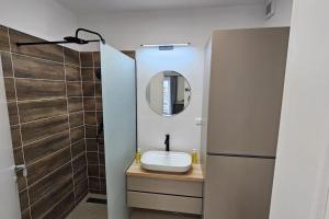 Riverside Retreat with a Beautiful View