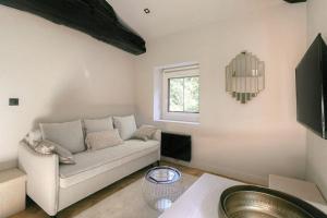 Appartements Studio calme et bien equipe, Saint-Didier : photos des chambres