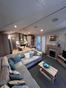 Lake District Willerby Vogue Lodge, Lake View on Haven Lakeland Gold Grade