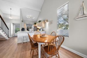 Mariner Lakes Condos