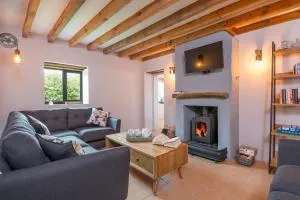 The Stables And Bullpen - Angle