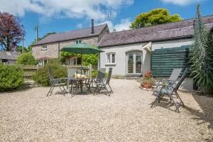 Arch Barn - Stackpole Elidor