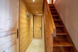 Chalets CHALET SPA BELLE VUE 500 m des pistes : Chalet