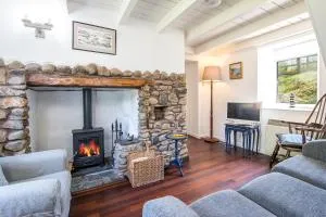 Caerau Isaf - Llanrian