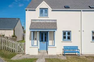 10 Green Meadow Close - Dale