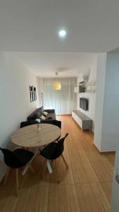 Apartamentos Felip 3 - 3hvězdičkové hotely ve městě Burriana