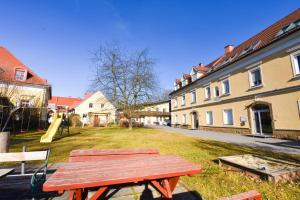 Altbauwohnung in städtischer Ruhelage