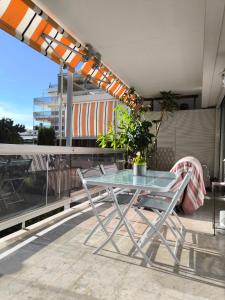 SELIMONTE 2 pièces Classé 52 M2 terrasse 20m2 Plages Piscine Antibes Jlp Parking